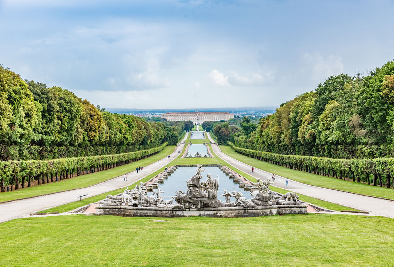 20210308164011-caserta-reggia-di-caserta-shutterstock-1811137636