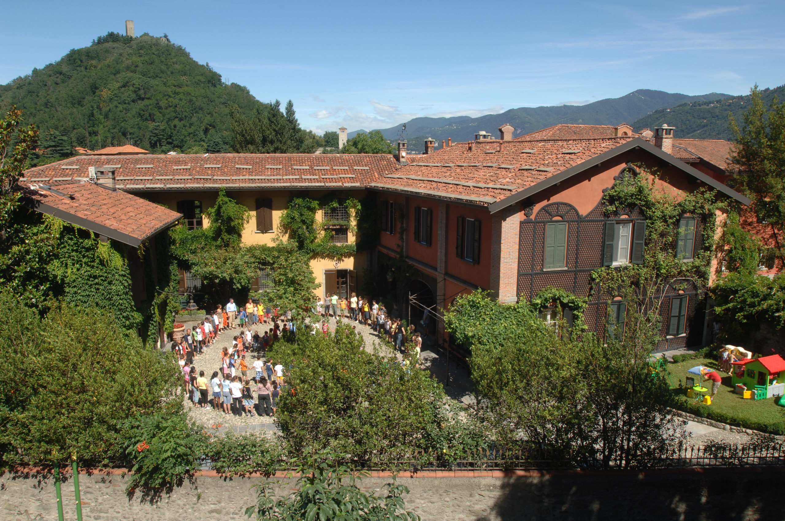 92) FONDAZIONE COMETA E CONTRADA DEGLI ARTIGIANI