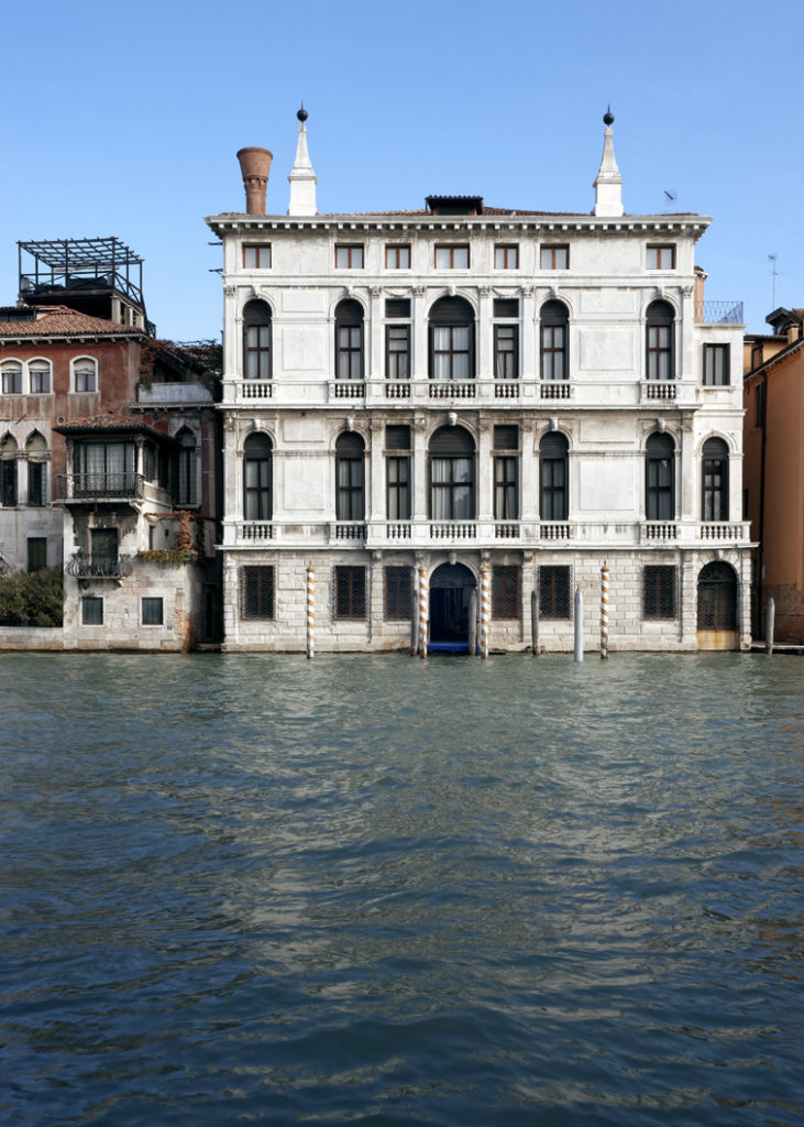 Facciata Fondazione Levi diurna