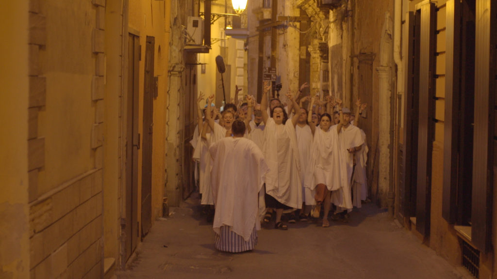 still_021_NINJAS_S001_S001_T145.00_54_05_15.Immagine017